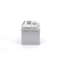 Акумуляторна батарея 52А  BOSCH S5 ПРАВ [+] 12V 52AH 520A 207*175*175